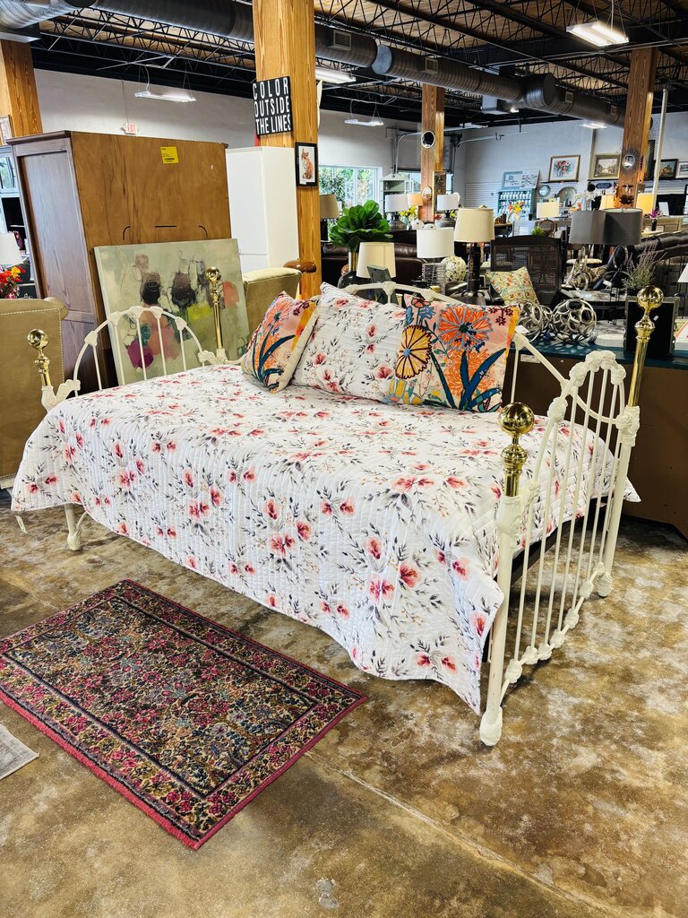 Metal/Brass Daybed