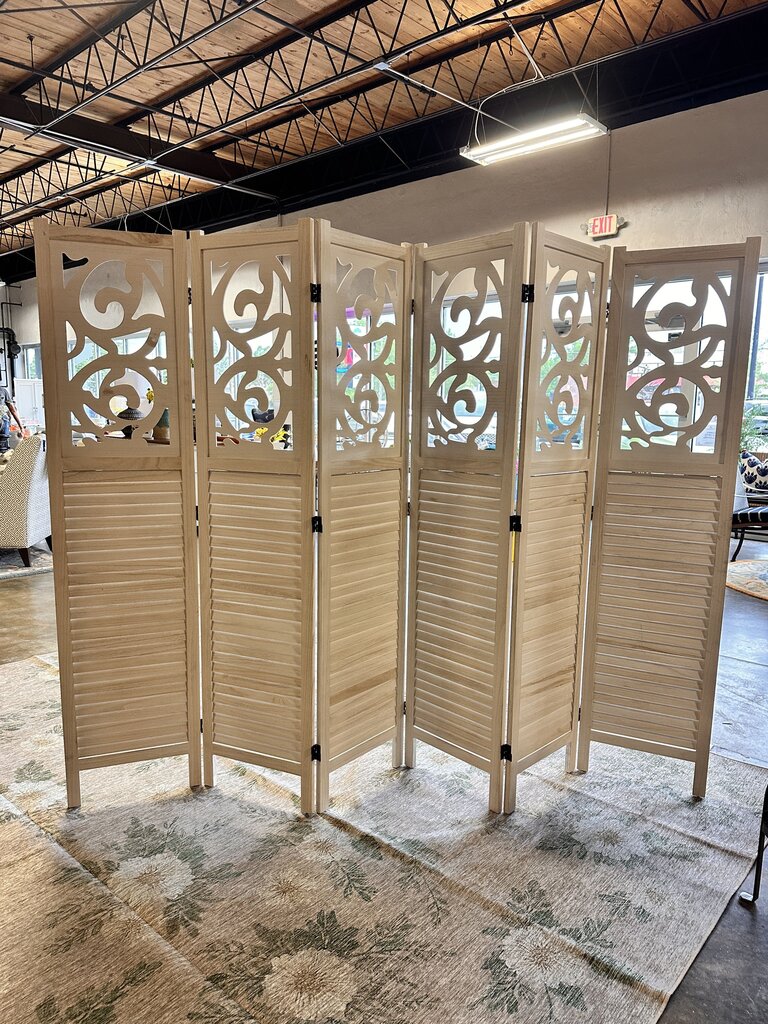 6 Panel Wood Cut Screen