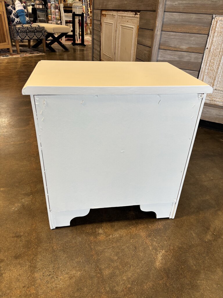 3 Drawer Nightstand 24 X 16 X 26.5