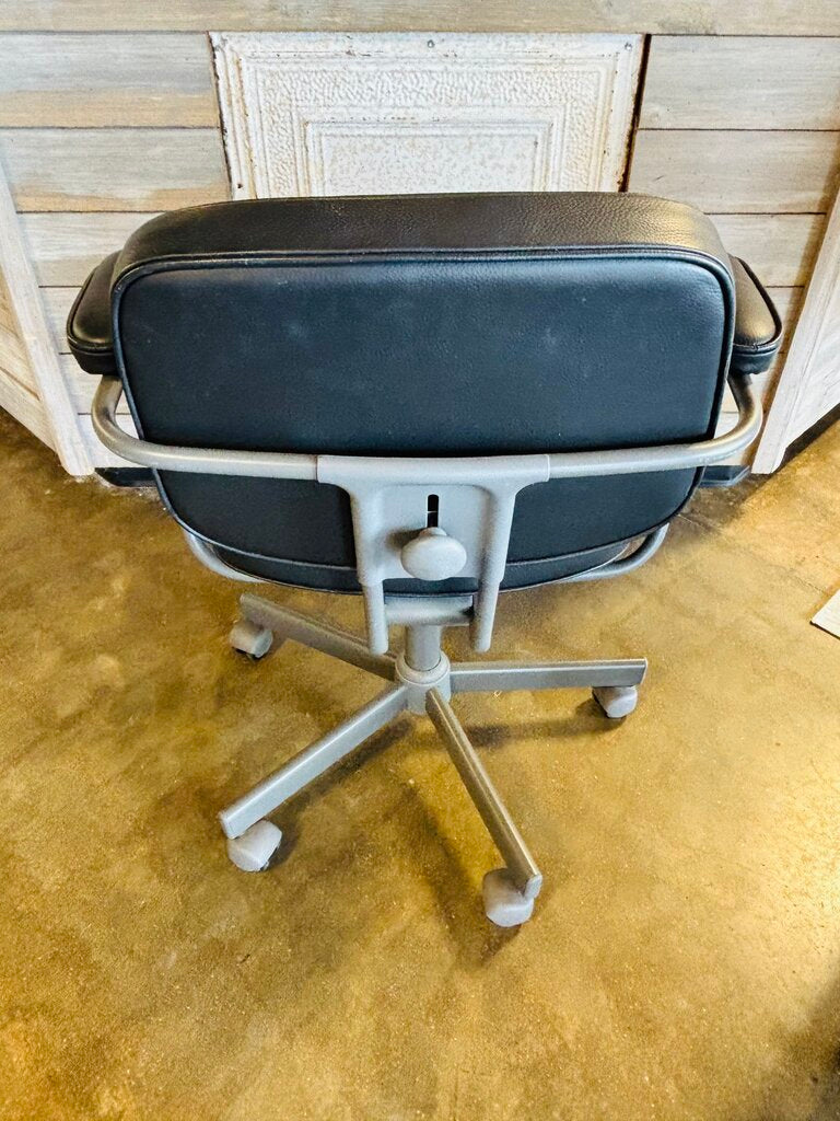 Leather Tufted Rolling Office Chair