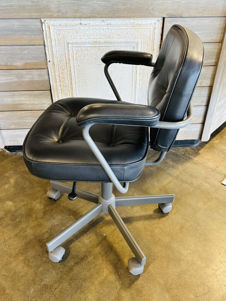 Leather Tufted Rolling Office Chair