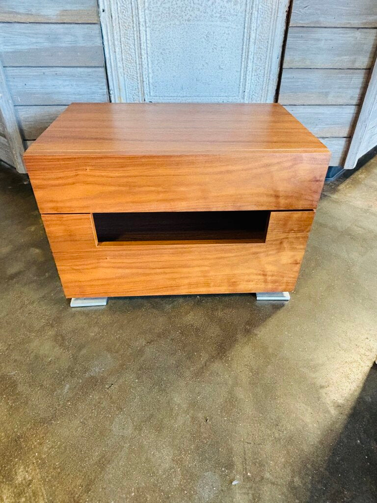 2 Drawer Nightstand 23.5 X 15.5 X 16.5