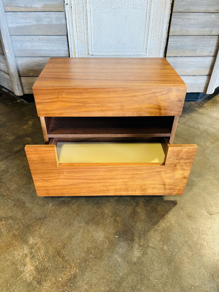 2 Drawer Nightstand 23.5 X 15.5 X 16.5