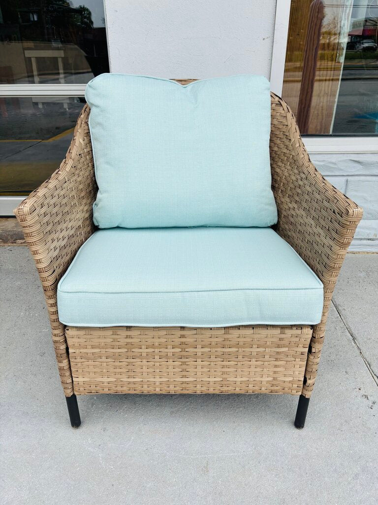 Park Pointe 4 Piece Wicker Patio Set with Cushionas