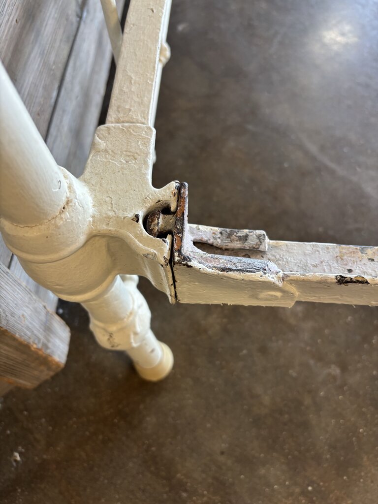 Full Iron Bed