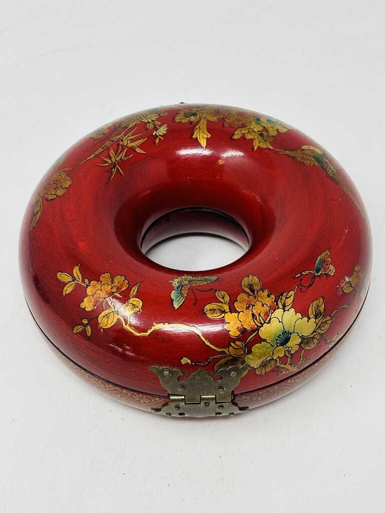 Small Asian Donut Jewelry Box