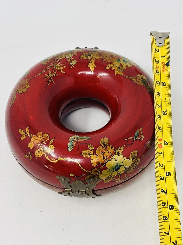 Small Asian Donut Jewelry Box