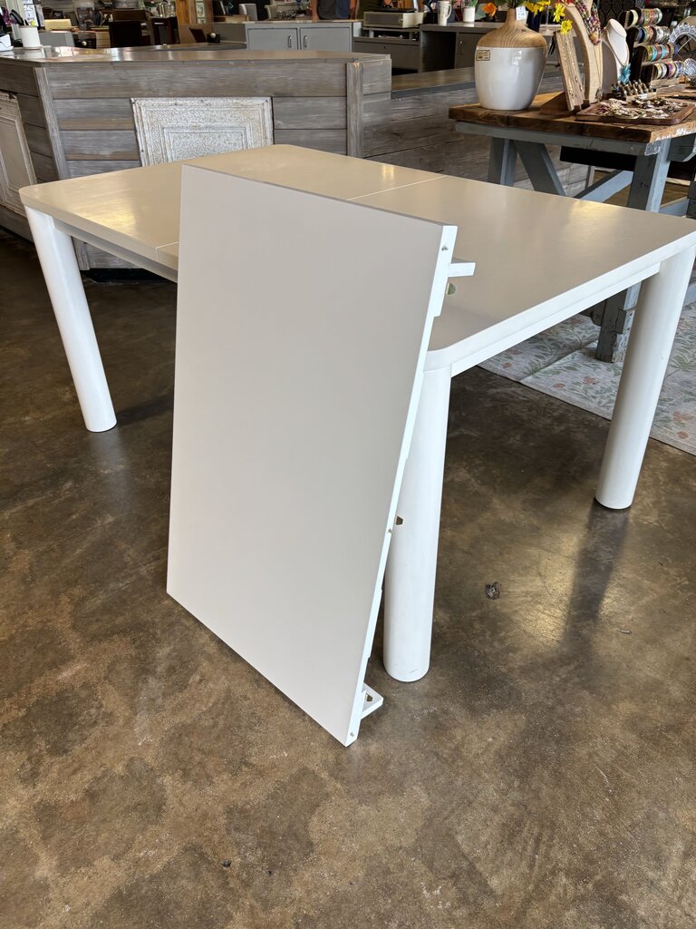 Hazel Table with Leaf