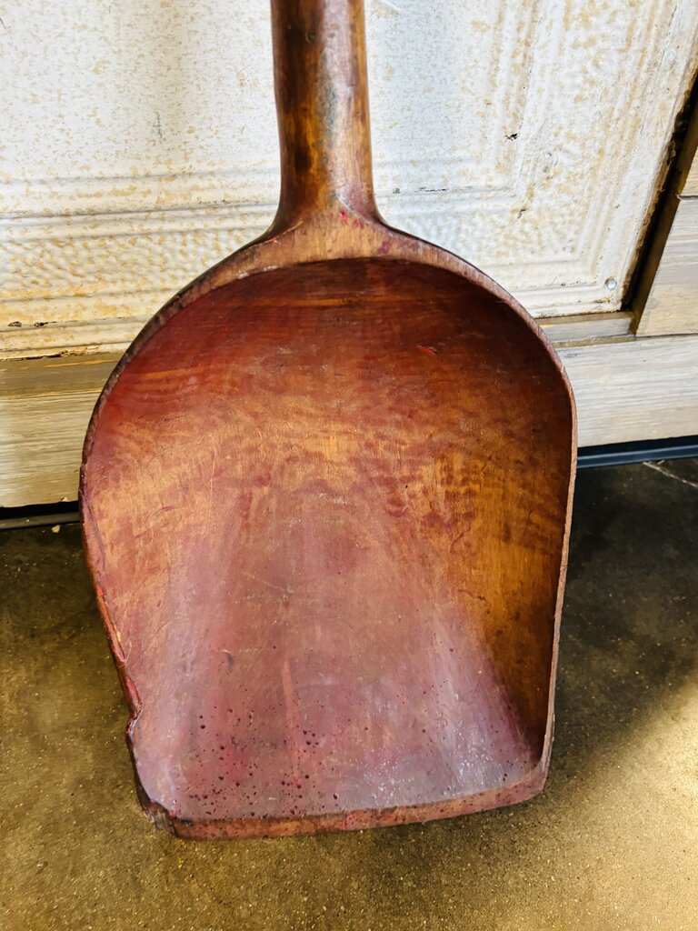 Vintage Wood Deco Shovel
