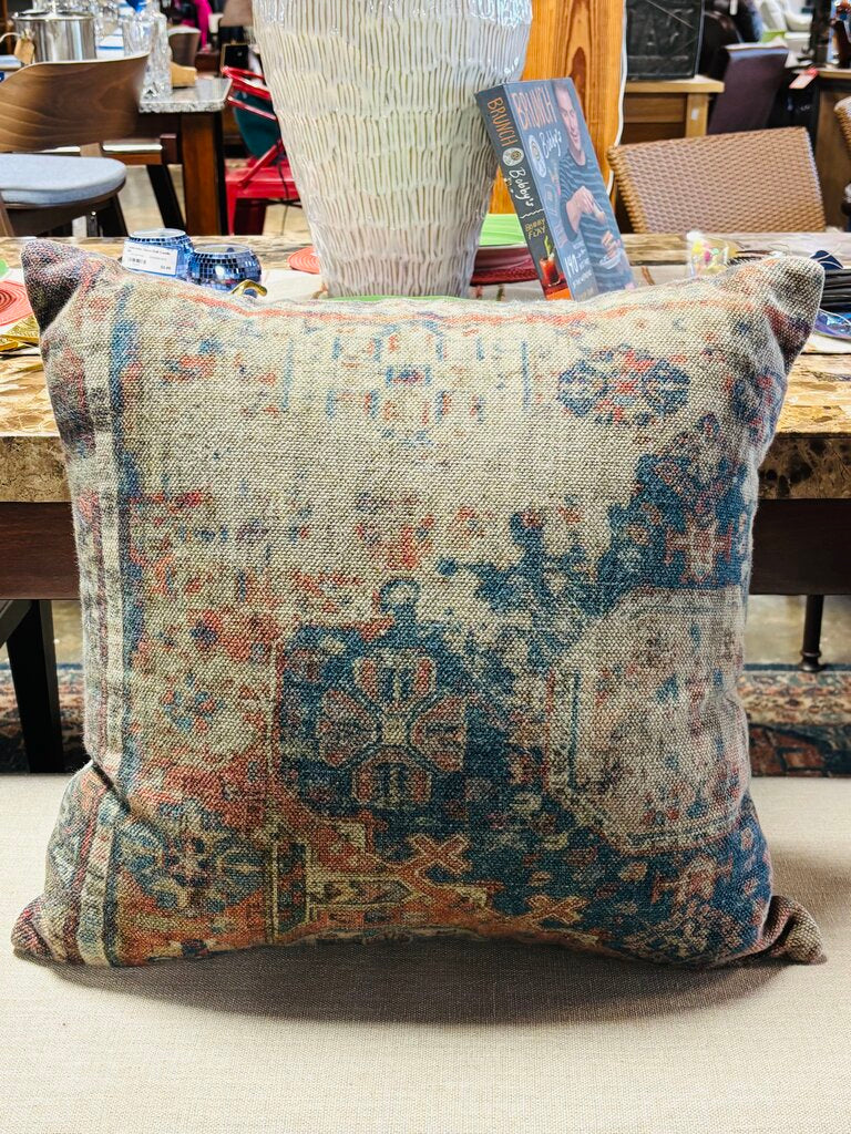 Pillow & Insert Zippered Navin