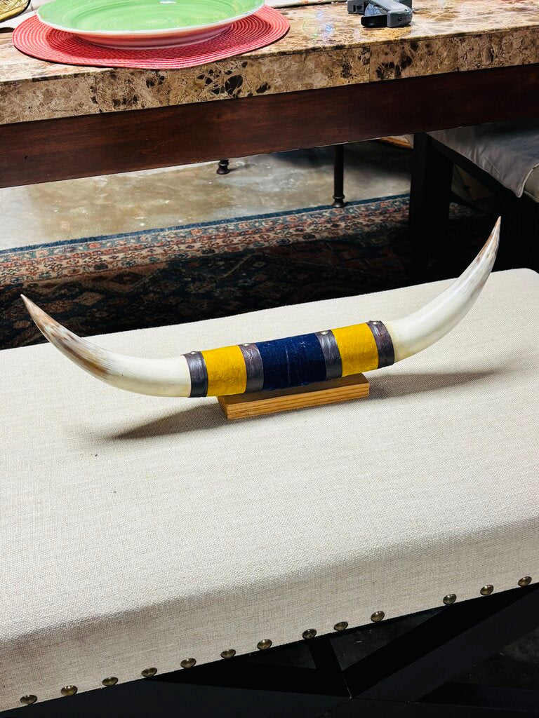 Long Horn Display