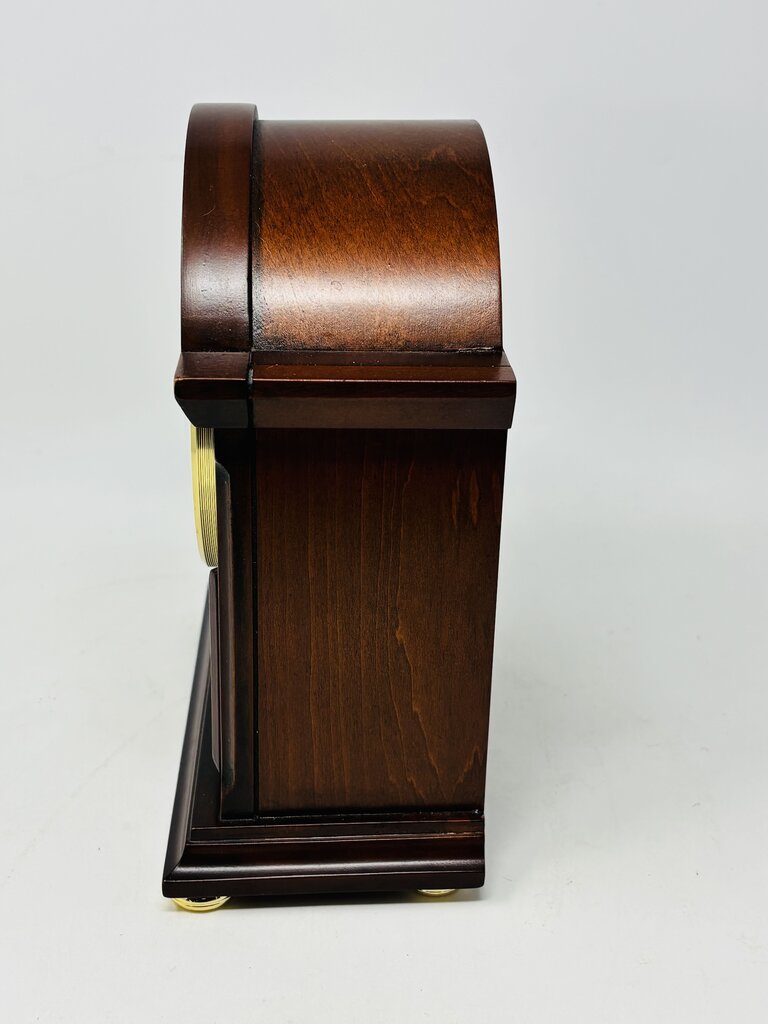 Battery Operated Mantel Clock