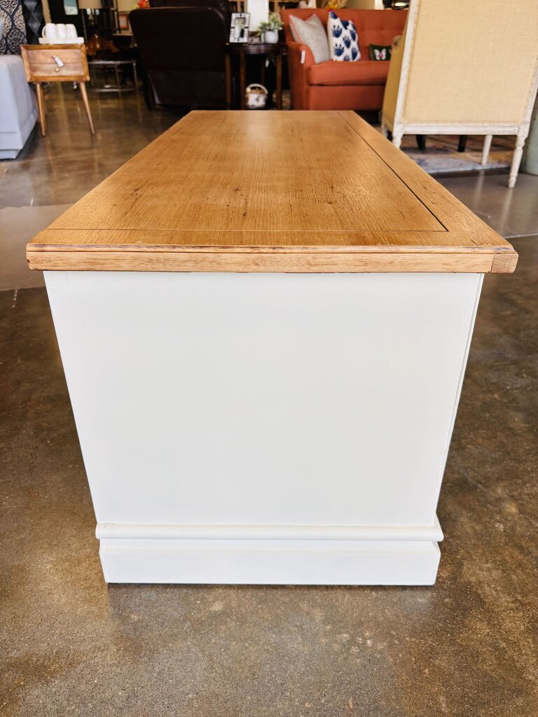 Painted Lane Cedar Trunk 47.25 X 198 x 19.25