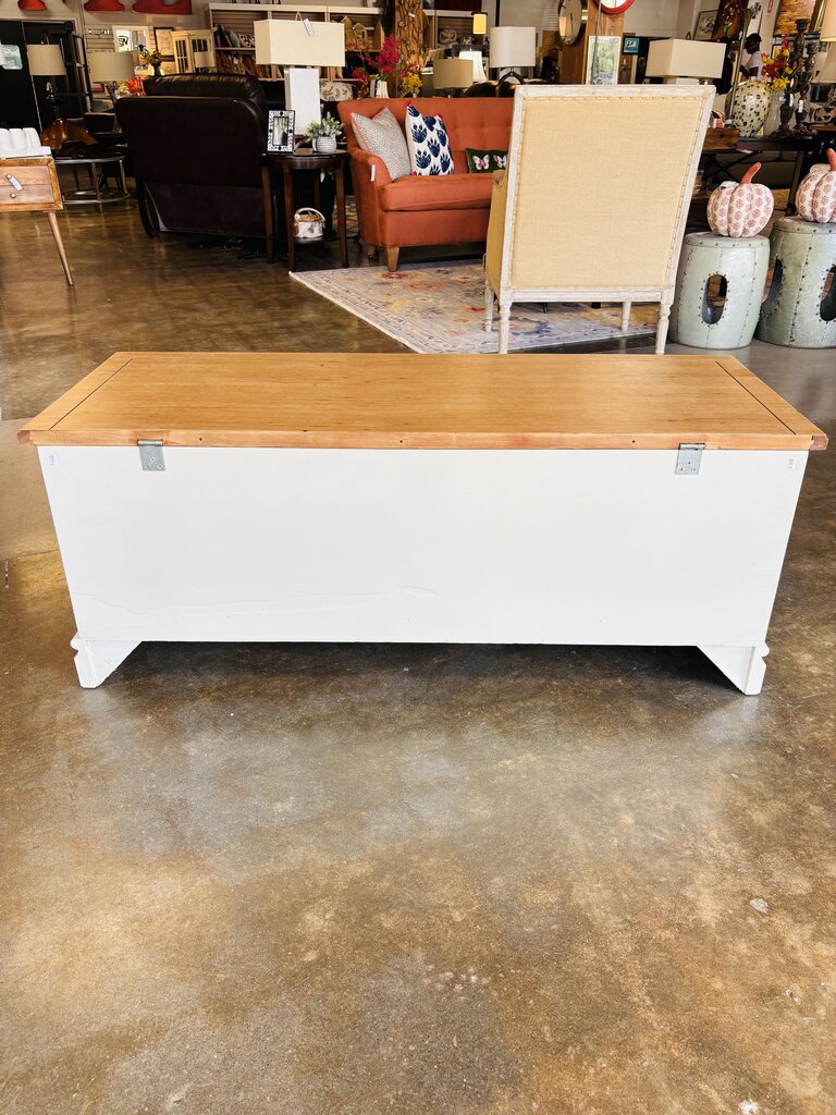 Painted Lane Cedar Trunk 47.25 X 198 x 19.25