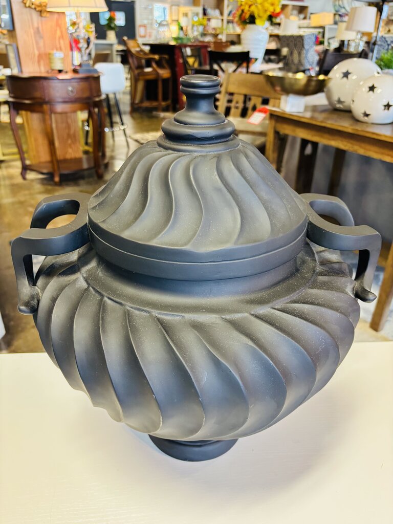 Miles Redd Scalloped Urn