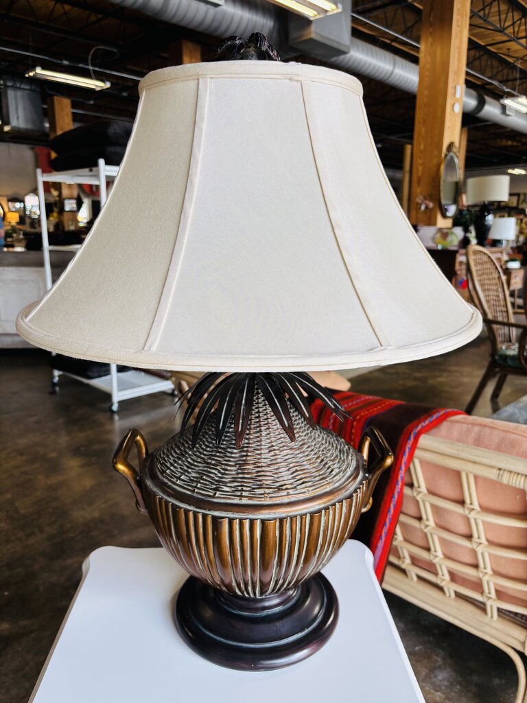 Metal Urn Base Lamp