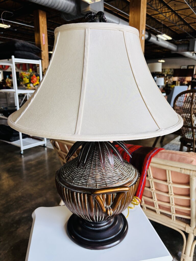 Metal Urn Base Lamp
