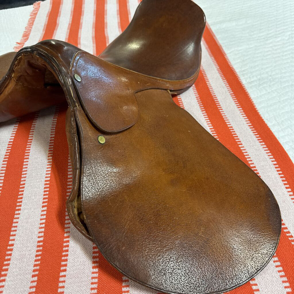 Vintage English Jumping Saddle