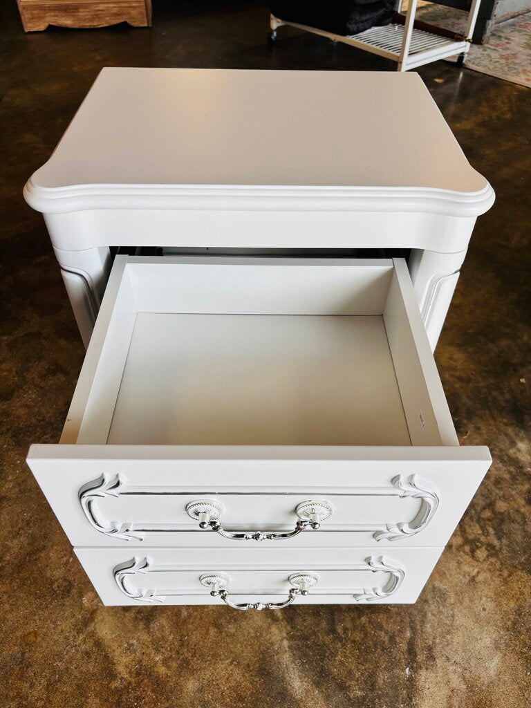 2 Drawer Nightstand 23 x 16 x 25.5