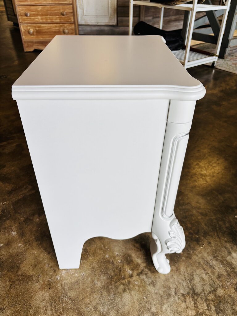 2 Drawer Nightstand 23 x 16 x 25.5