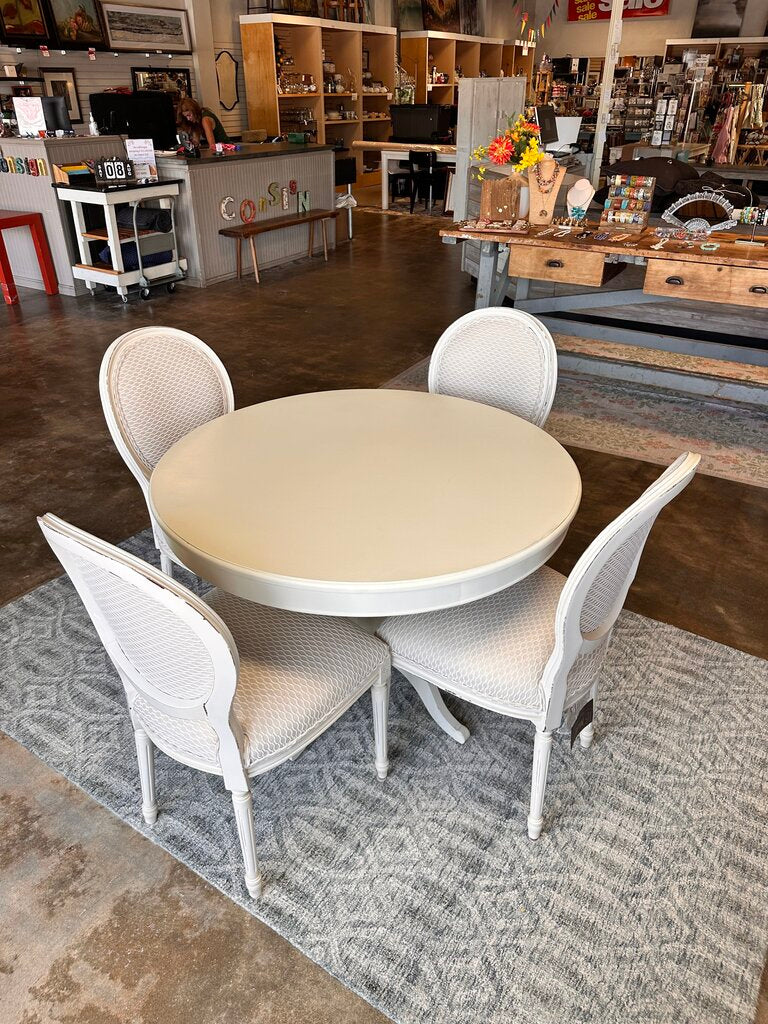Round 42" Dining Table and 4 Chairs