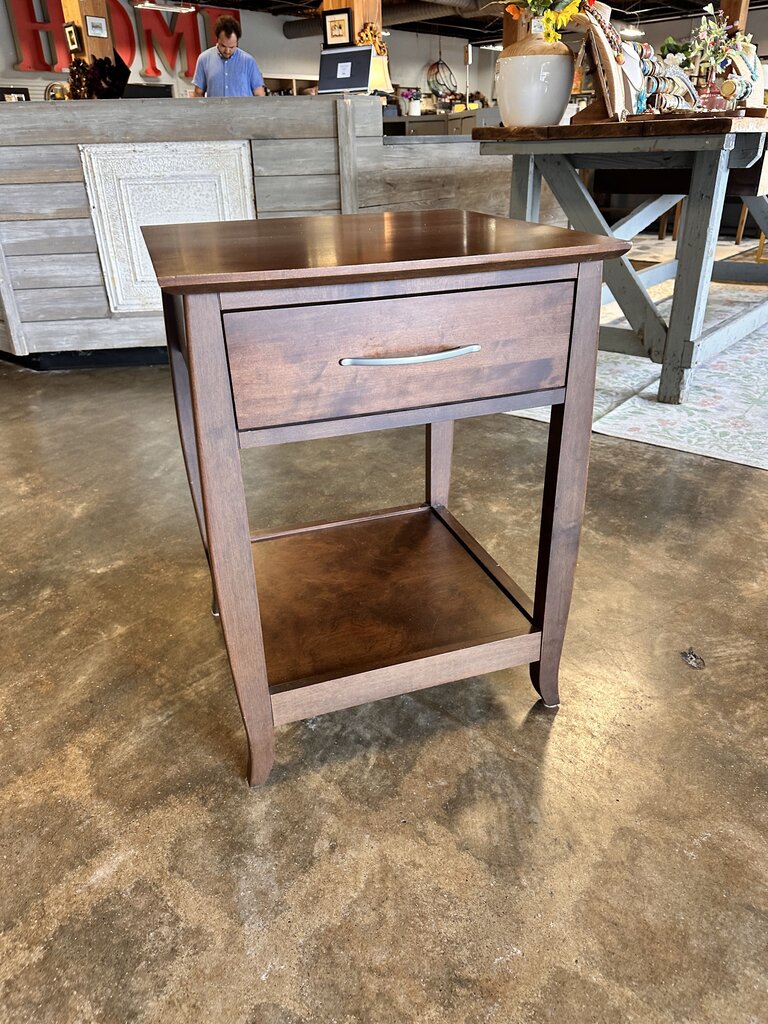 One Drawer Nightstand 21 X 21 X 28