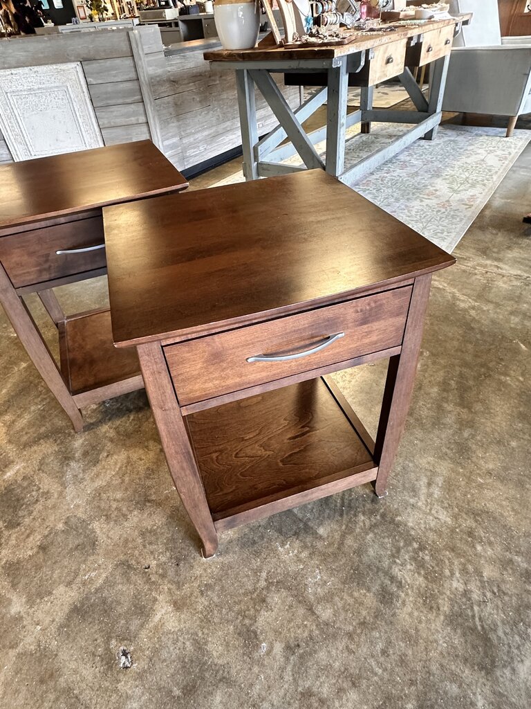 One Drawer Nightstand 21 X 21 X 28