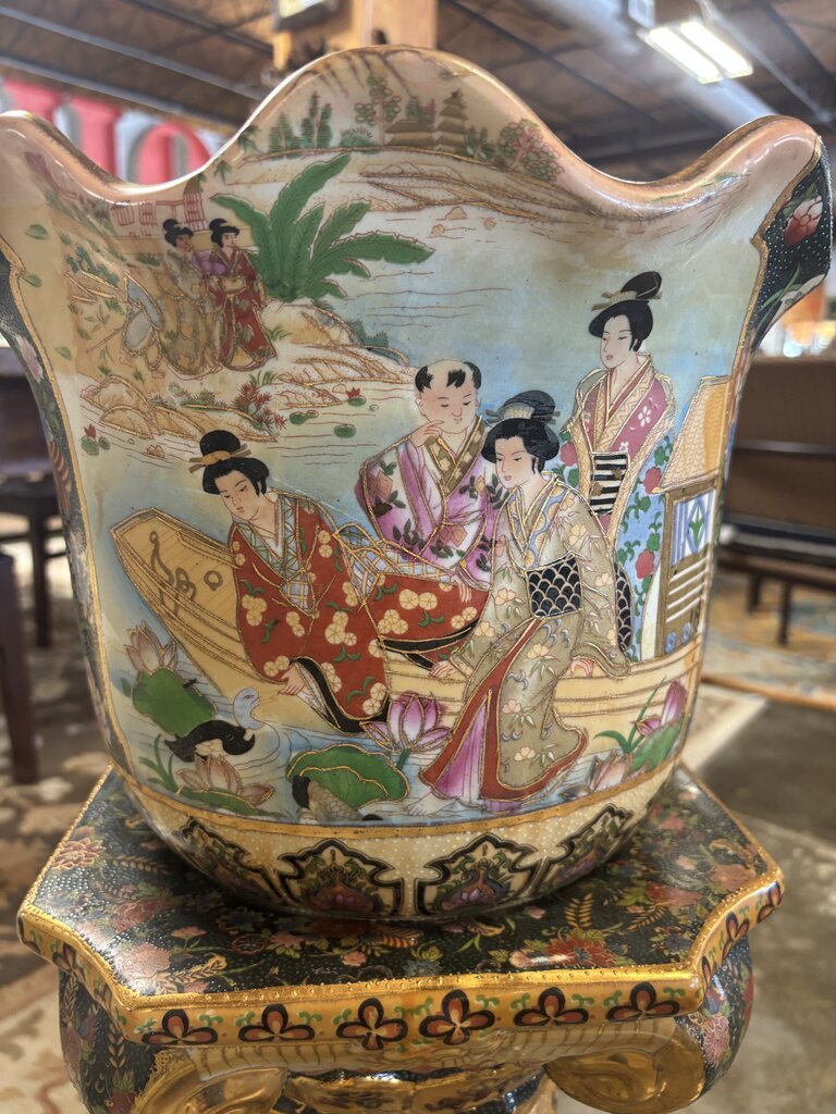 Japanese Royal Satsuma Hand Painted Bowl & Pedestal