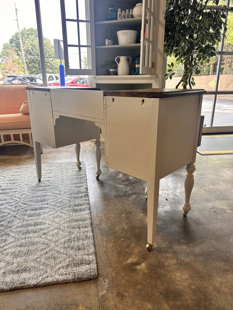 Vintage Vanity Table