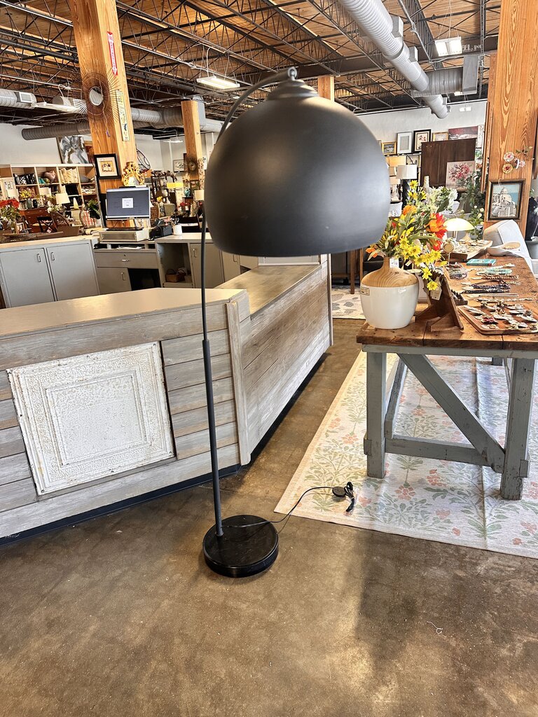 Black Arched Floor Lamp
