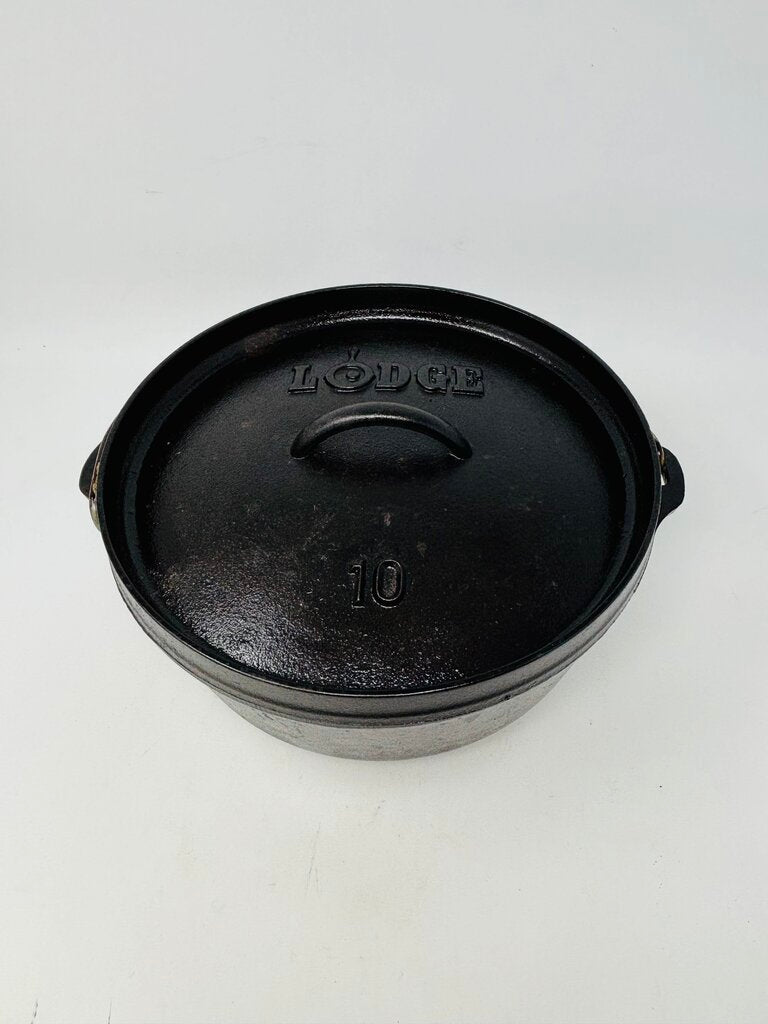 Cast Iron 10 inch Dutch Oven