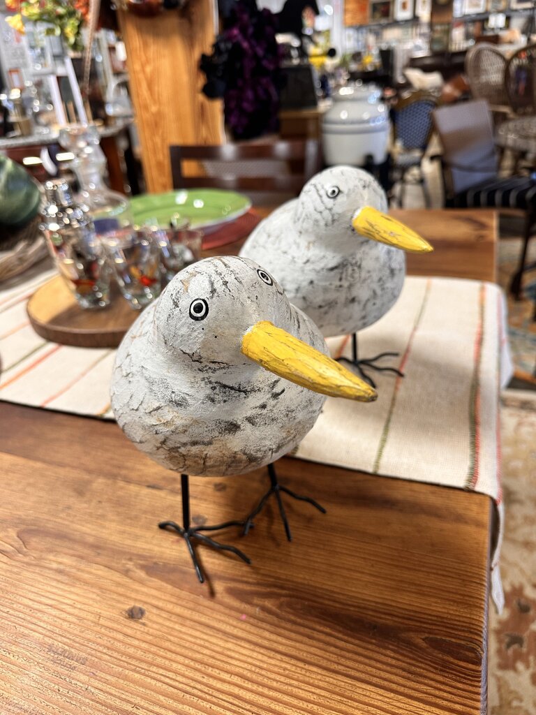 Wood Seagulls Pair