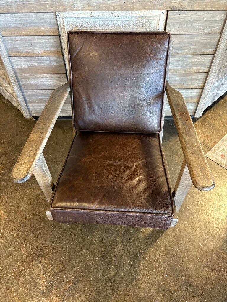 Leather/Wood Lounge Chair