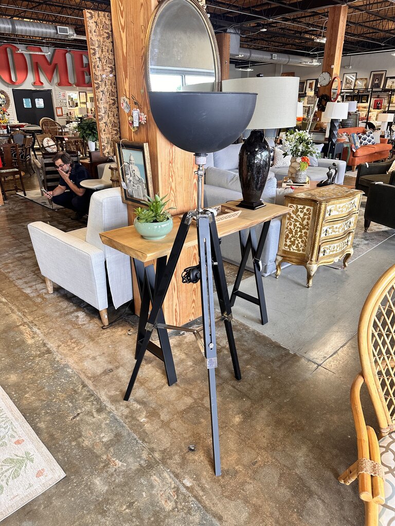 Industrial Style Metal Globe Tripod Adjustable Floor Lamp