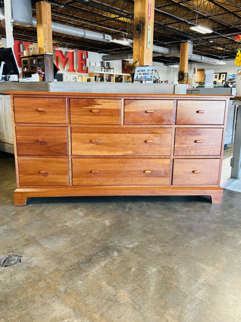 Dresser 8 Drawers 66 X 20.25 X 34