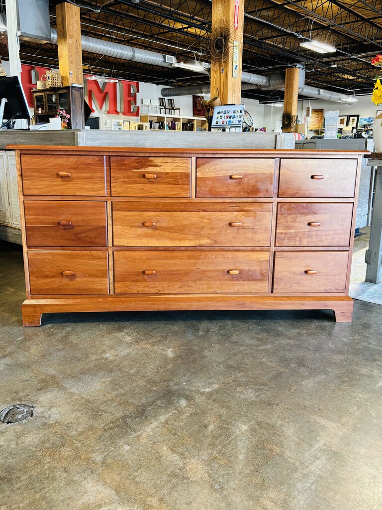 Dresser 8 Drawers 66 X 20.25 X 34