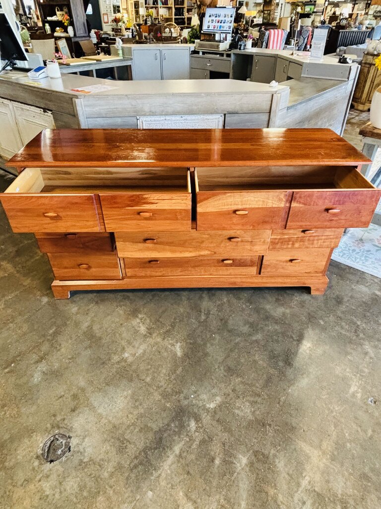 Dresser 8 Drawers 66 X 20.25 X 34