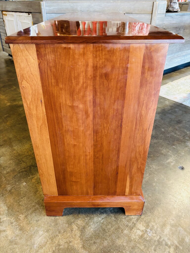 Dresser 8 Drawers 66 X 20.25 X 34