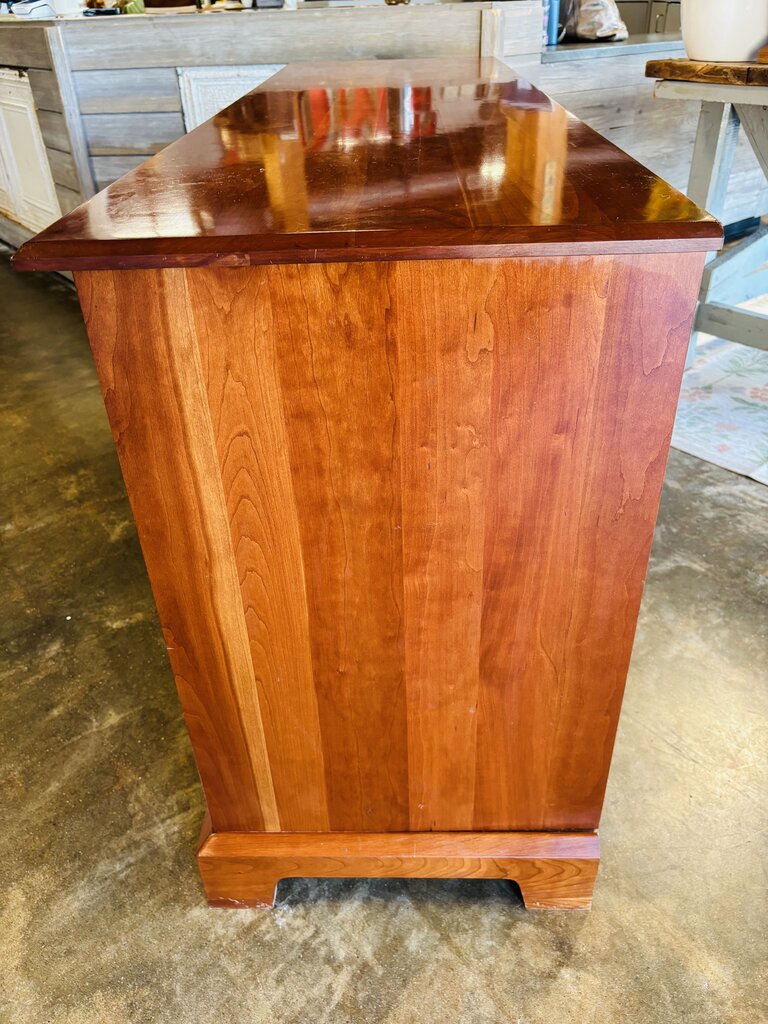 Dresser 8 Drawers 66 X 20.25 X 34