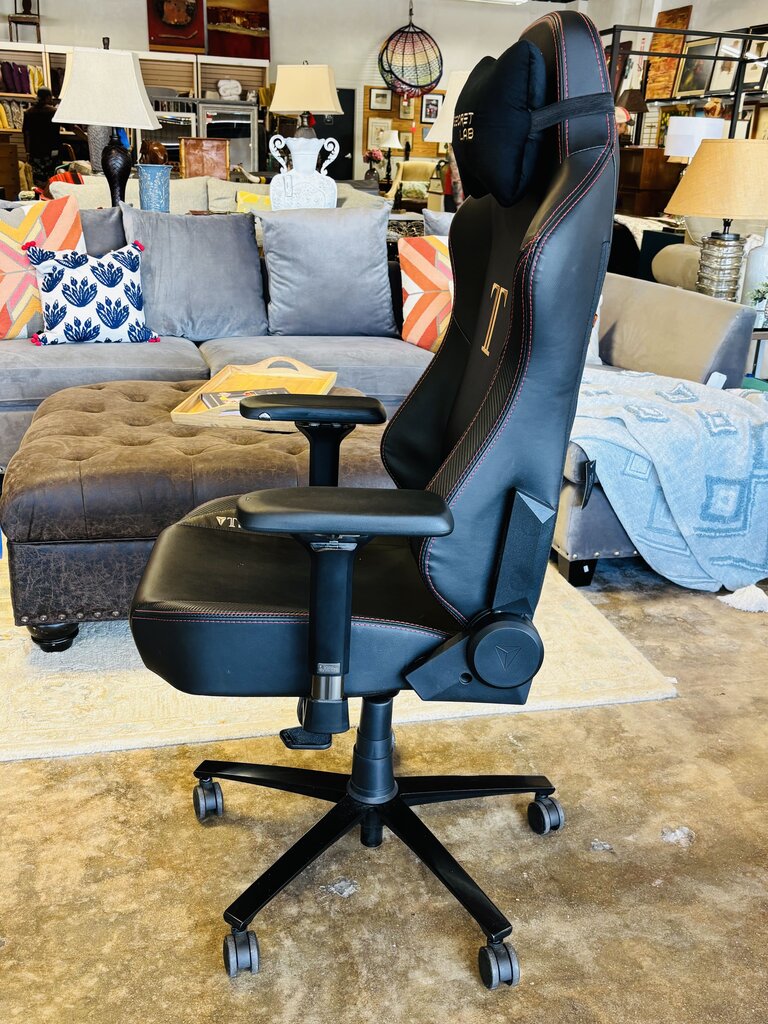 SecretLab Tiyan Gaming Chair