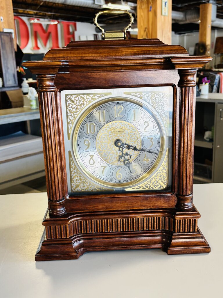 Howard Miller Battery Operated Mantal Clock