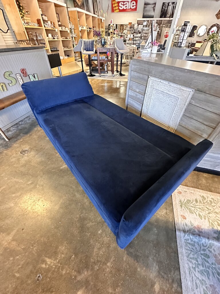 Clara Futon & Storage Velvet