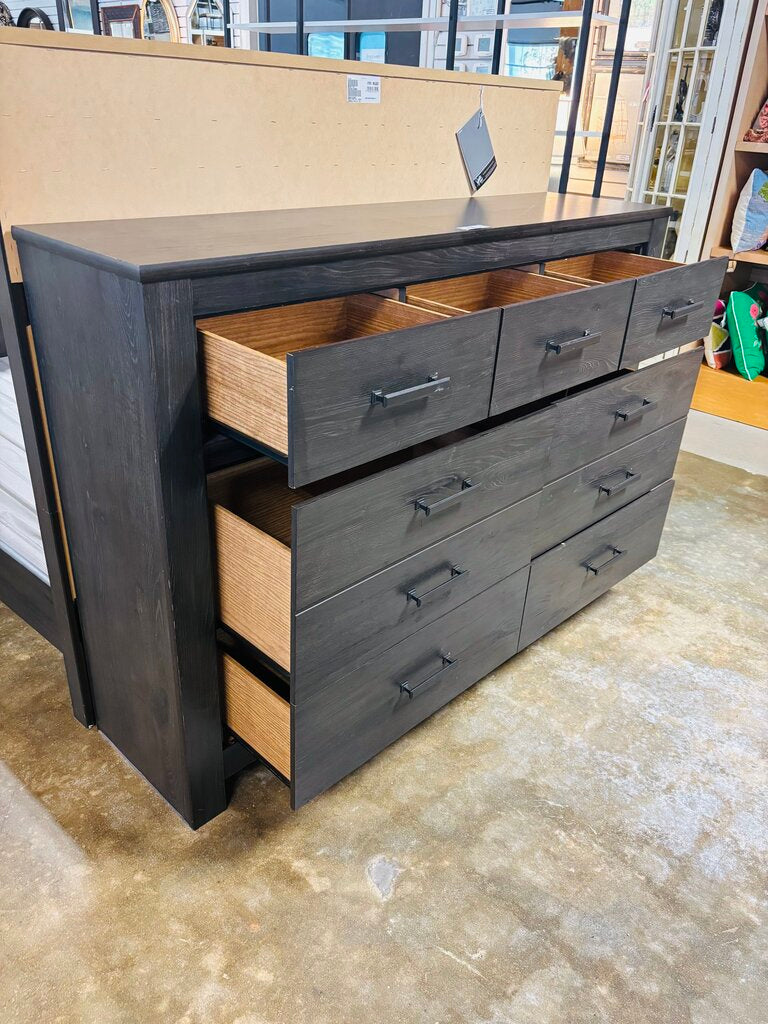 Covetown 7 Drawer Dresser