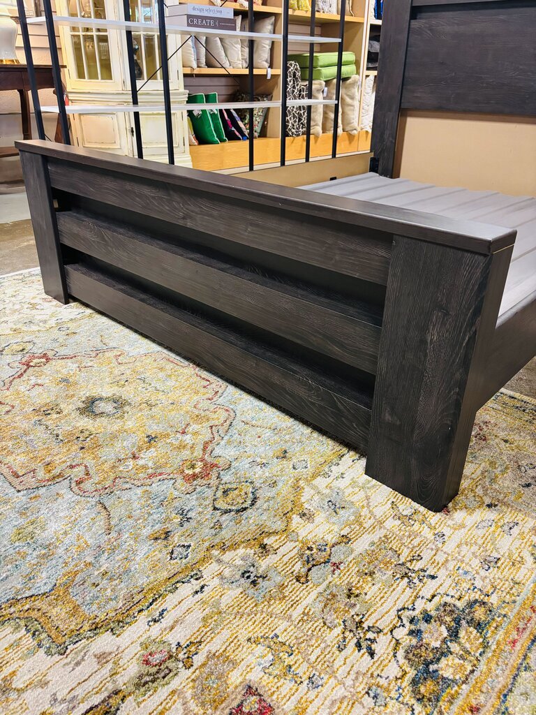 Brixton Queen Panel Bed