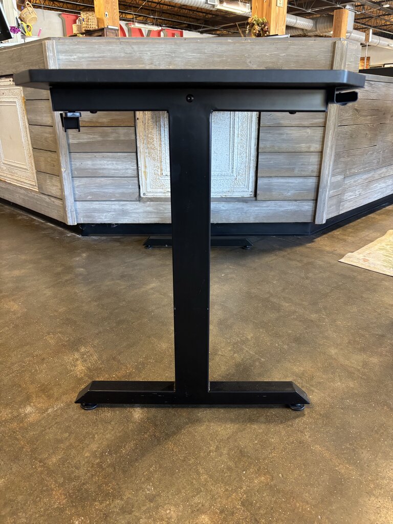 Desk 55.25 X 26 X 28.5