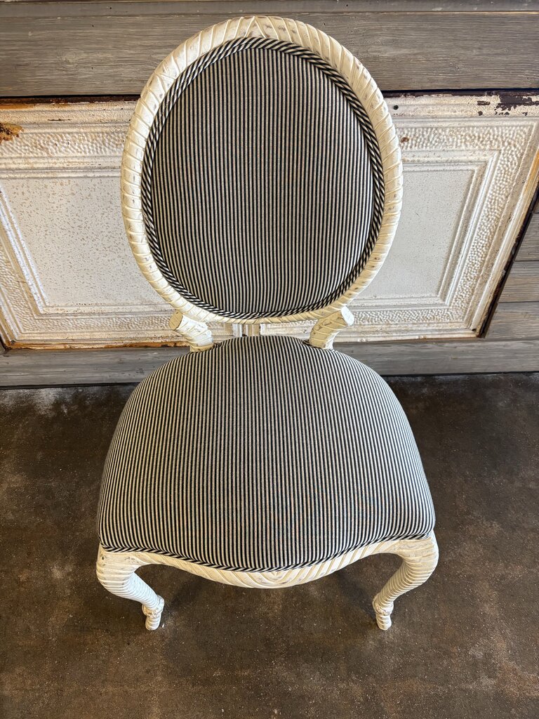 Cameo Back Accent Chair