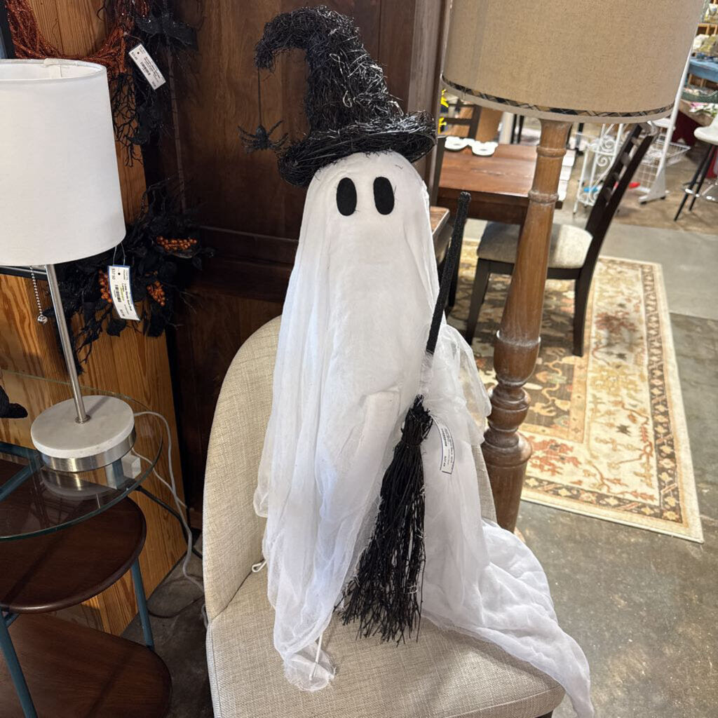 Ghost Witch 32"H