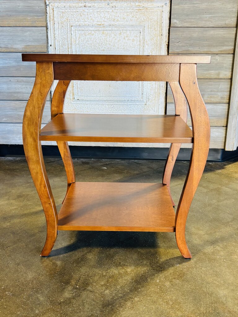 Wood End Table w/Curved Legs 20 X 16 X 23