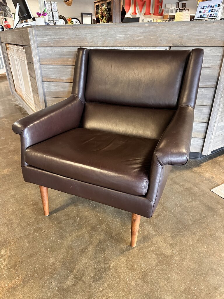 Leather Club MCM Chair