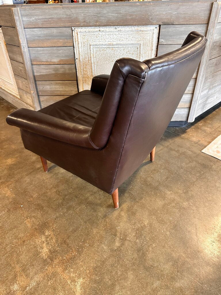 Leather Club MCM Chair